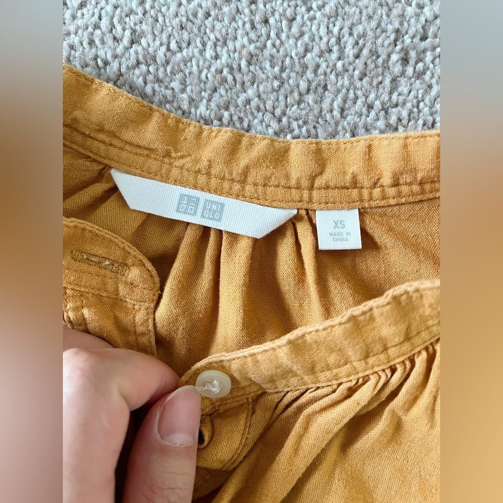 Uniqlo linen shirt